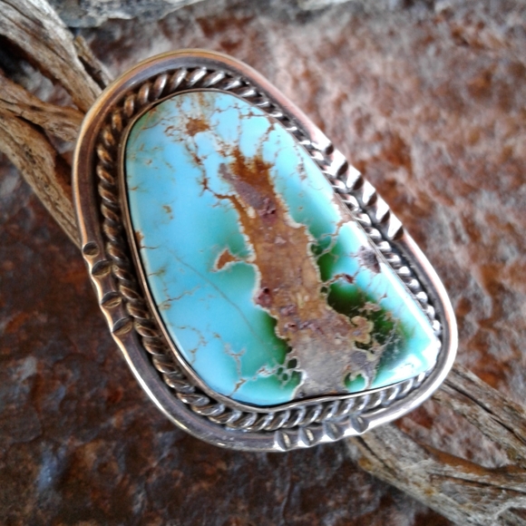 Sterling Silver Vintage  'HUGE STONE' TURQUOISE RING - Picture 13 of 16